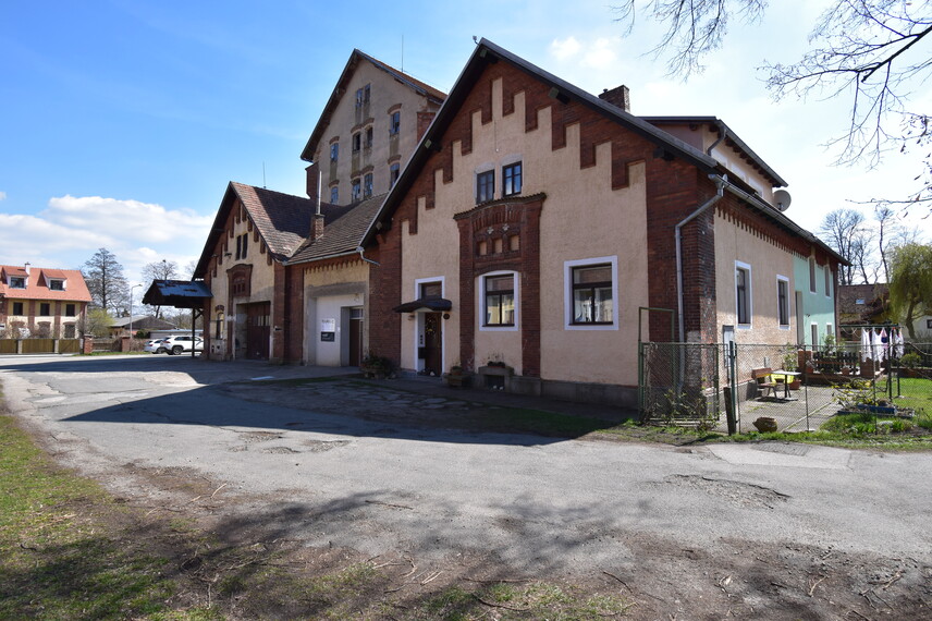 Třeboň, okr. Jindřichův Hradec, parní umělecký mlýn