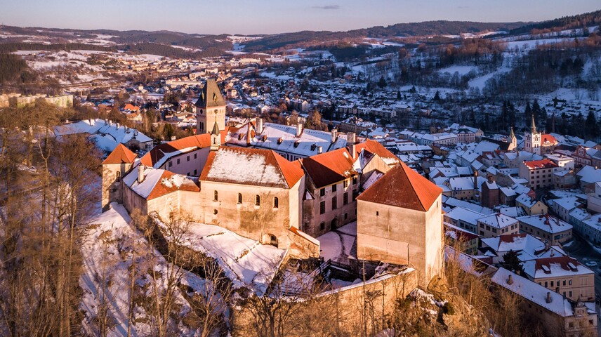Západ slunce nad vimperským zámkem, foto: Petr Sudický